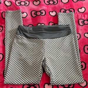 Grey and White Patterned Leggings